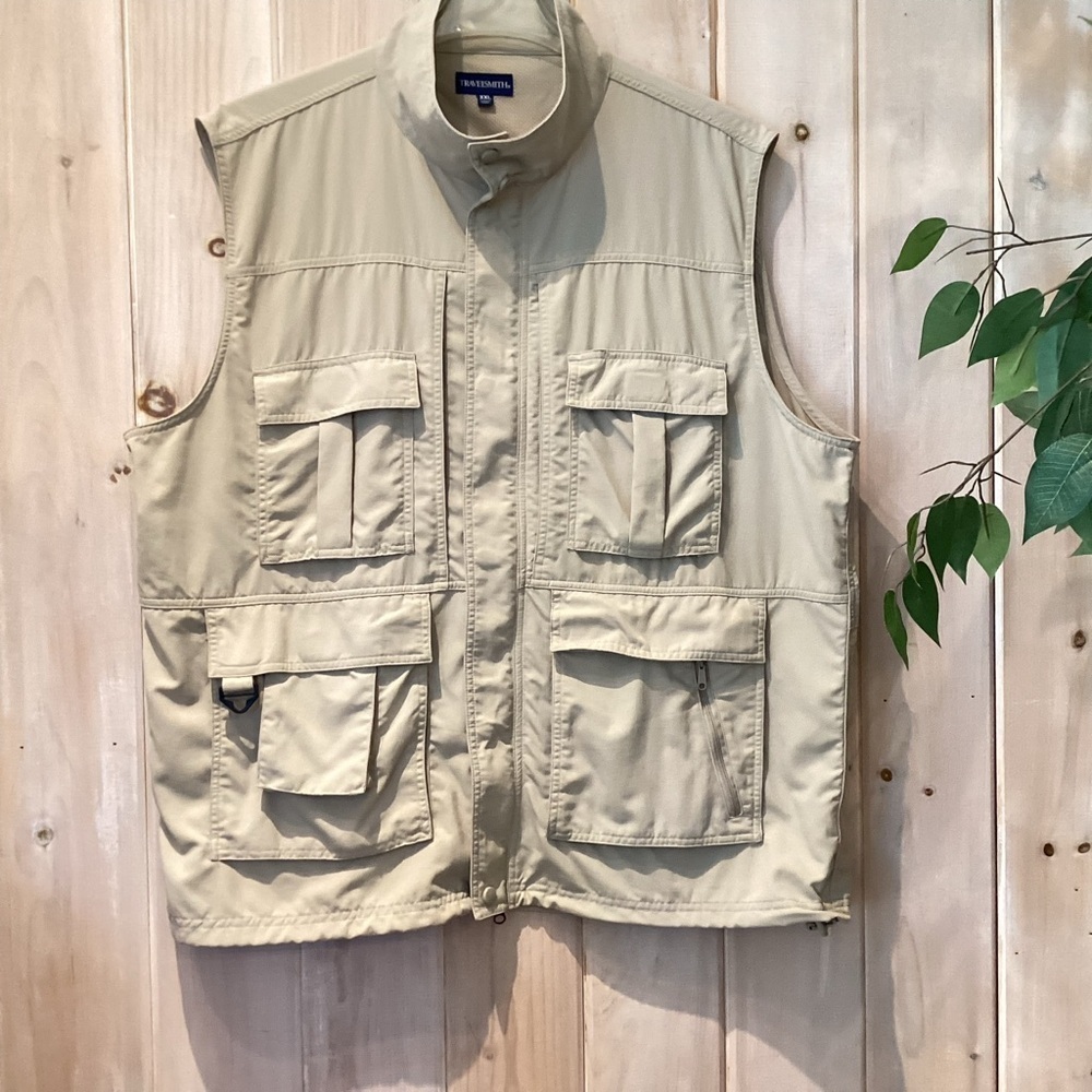 Travelsmith Multi pocket Utility Vest -Fishing/Hunting /Hiking